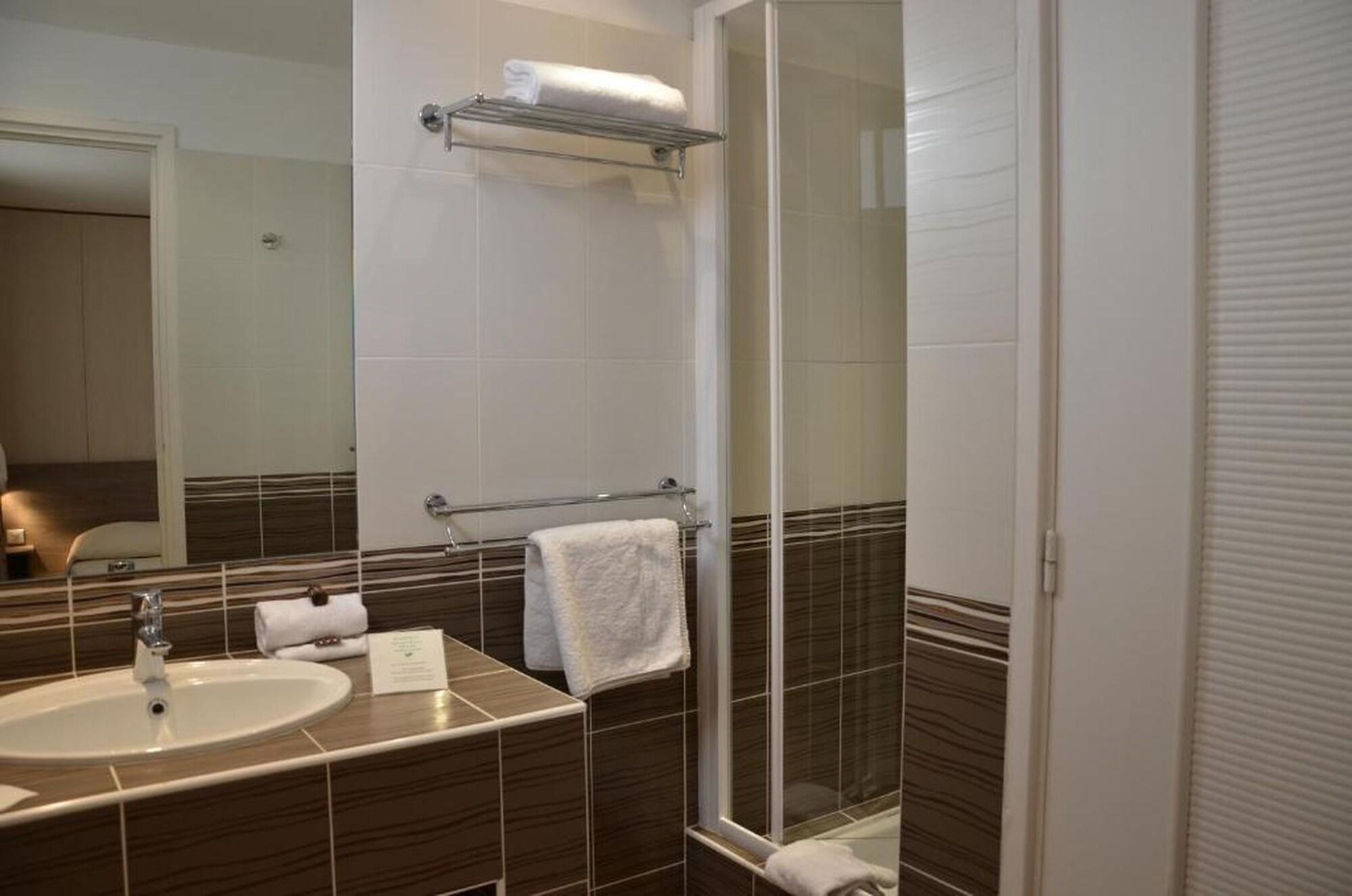 Hotel Le Revest 3*
