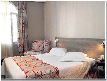 Le Revest Hotel 3*